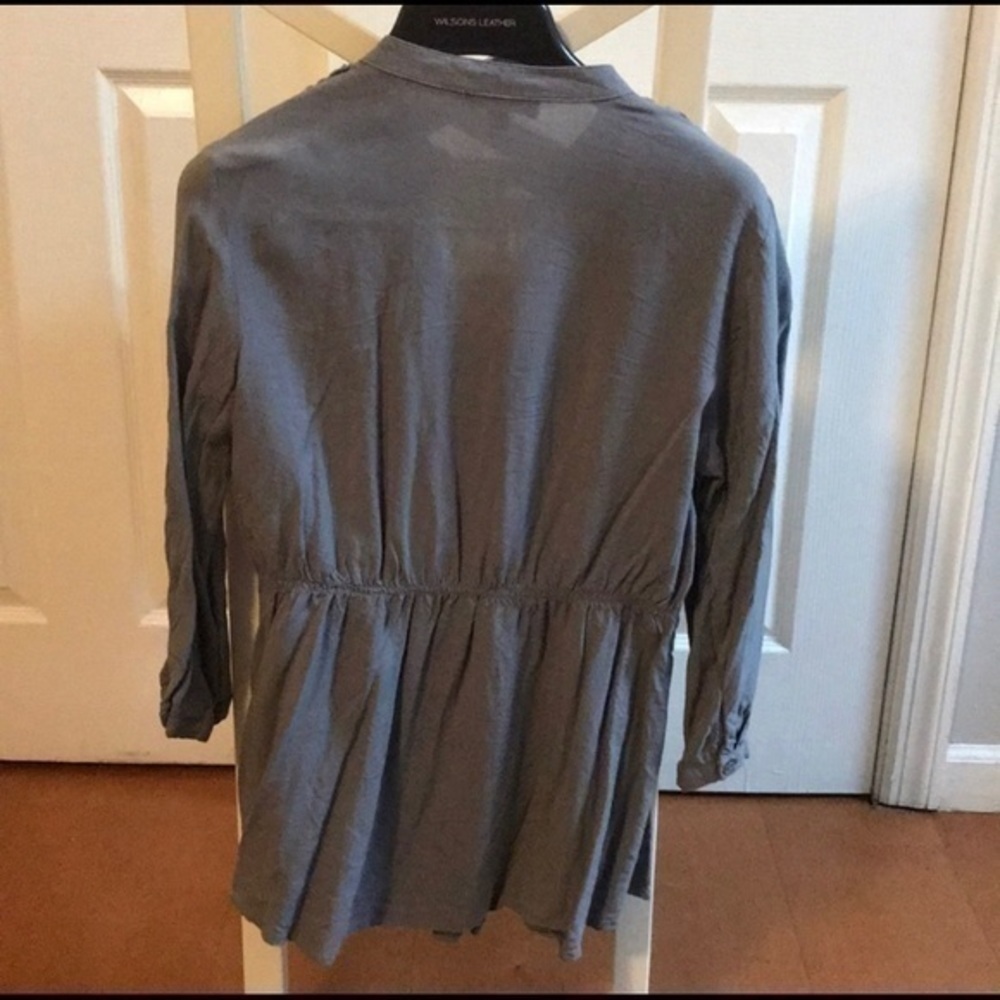 Spense Button Down Gray Top Size Small - image 3
